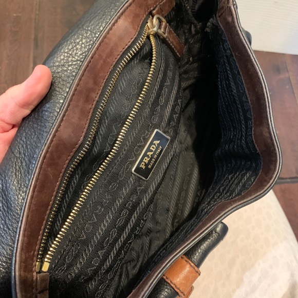 Prada - Picture 2 of 4